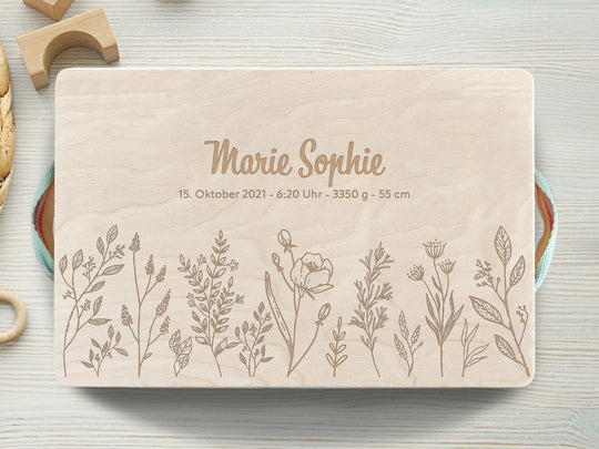 Blumenwiese | Erinnerungskiste Baby | Personalisierte Erinnerungsbox aus Holz | Geschenk Geburt, Taufe, Schwangerschaft, Babyparty, Kommunion